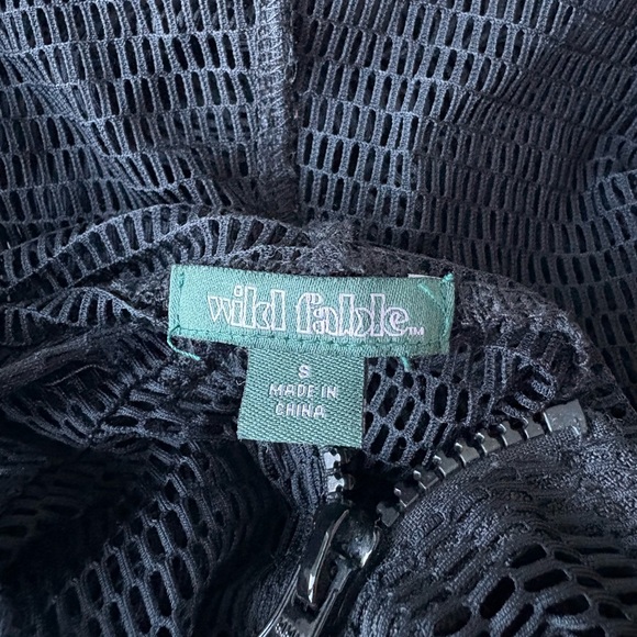 Mesh Copped Hoodie Wild Fable—Black - Picture 4 of 4